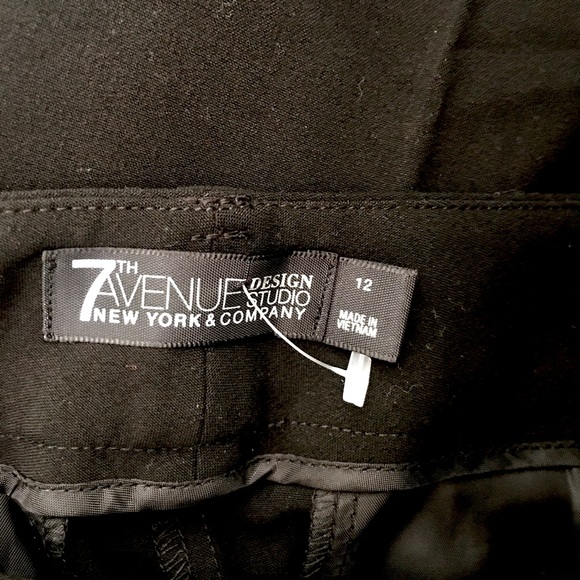 NWT New York & Co. Mid-Rise Bootcut Pant - All-Season Stretch Pants. Size 12 - Picture 3 of 4